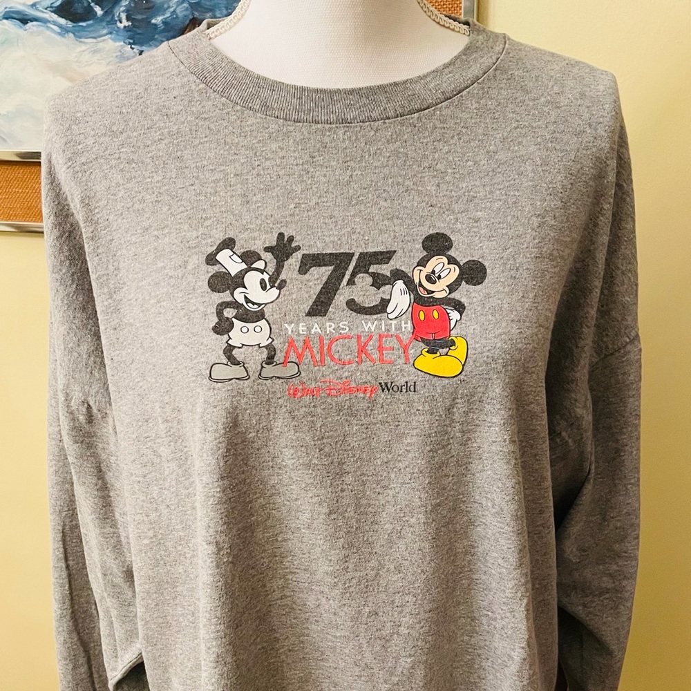 Walt Disney World vintage long sleeve T-shirt celebrating 75 yrs Mickey size L